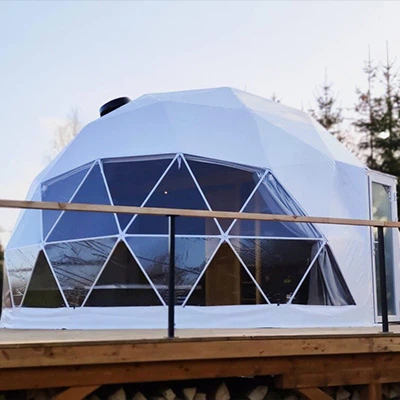 Tyylikäs parkkipaikan varjostimen muotoilu